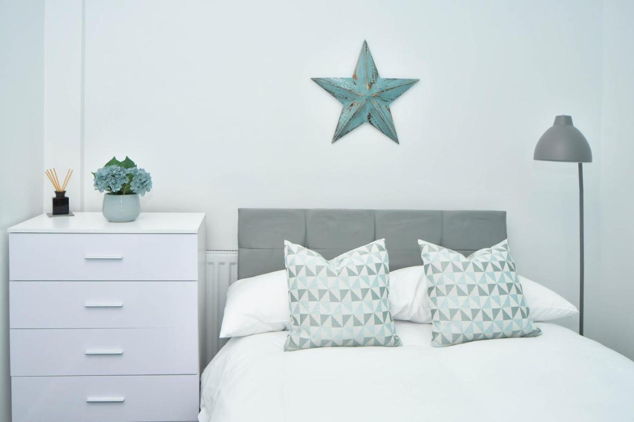 Find A Spacious And Stylish Escape In The City Centre At Sturgess House, Perfect For Longer Stays! Stoke-on-Trent Εξωτερικό φωτογραφία