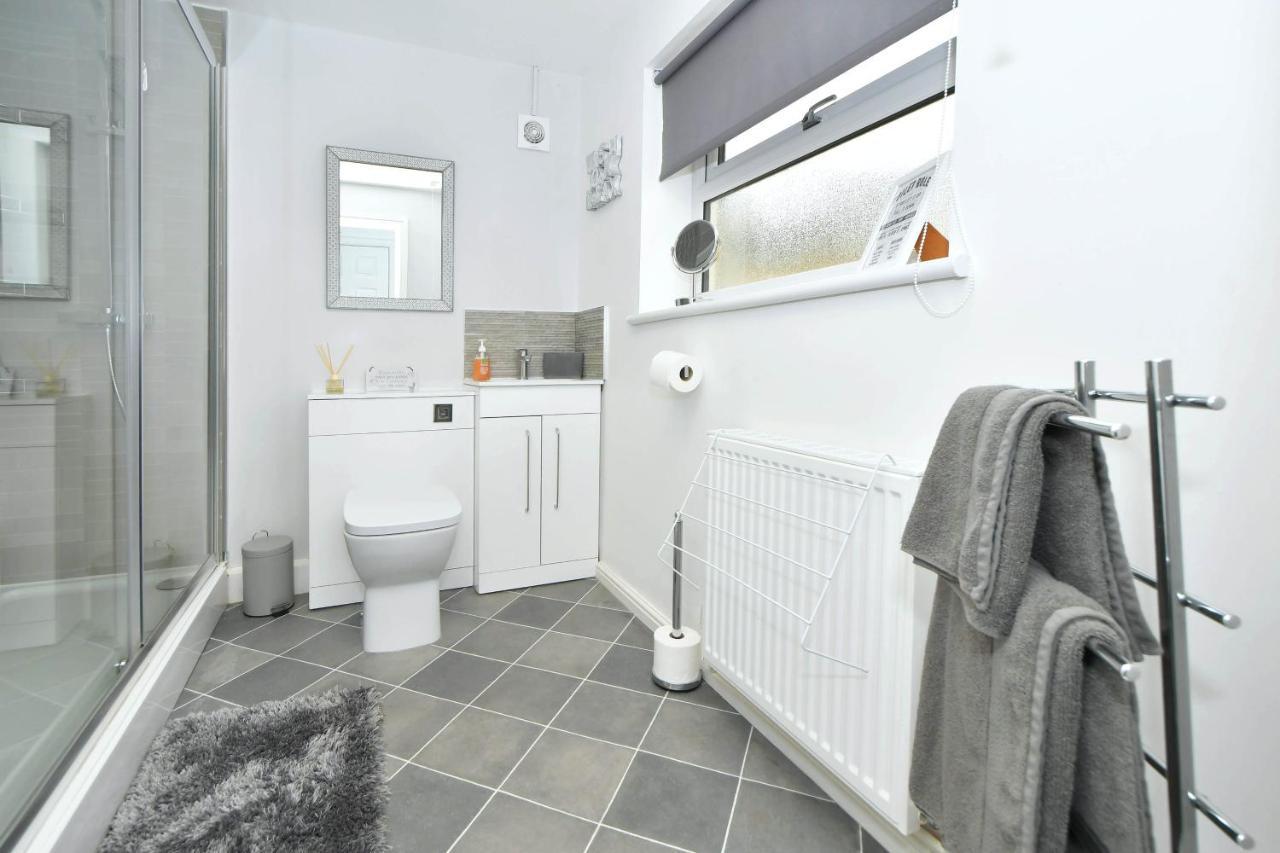 Find A Spacious And Stylish Escape In The City Centre At Sturgess House, Perfect For Longer Stays! Stoke-on-Trent Εξωτερικό φωτογραφία