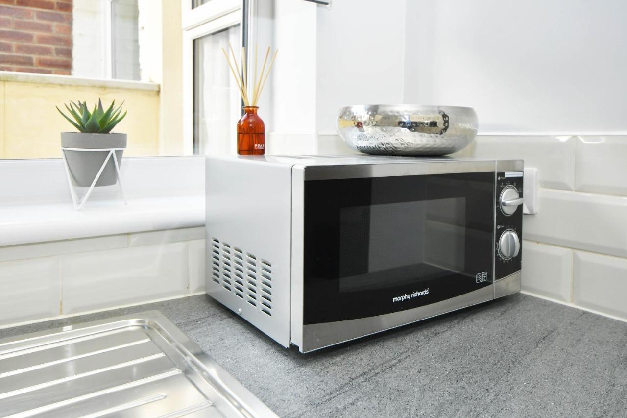 Find A Spacious And Stylish Escape In The City Centre At Sturgess House, Perfect For Longer Stays! Stoke-on-Trent Εξωτερικό φωτογραφία